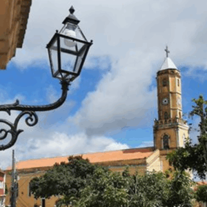 Areia e Rota das Flores